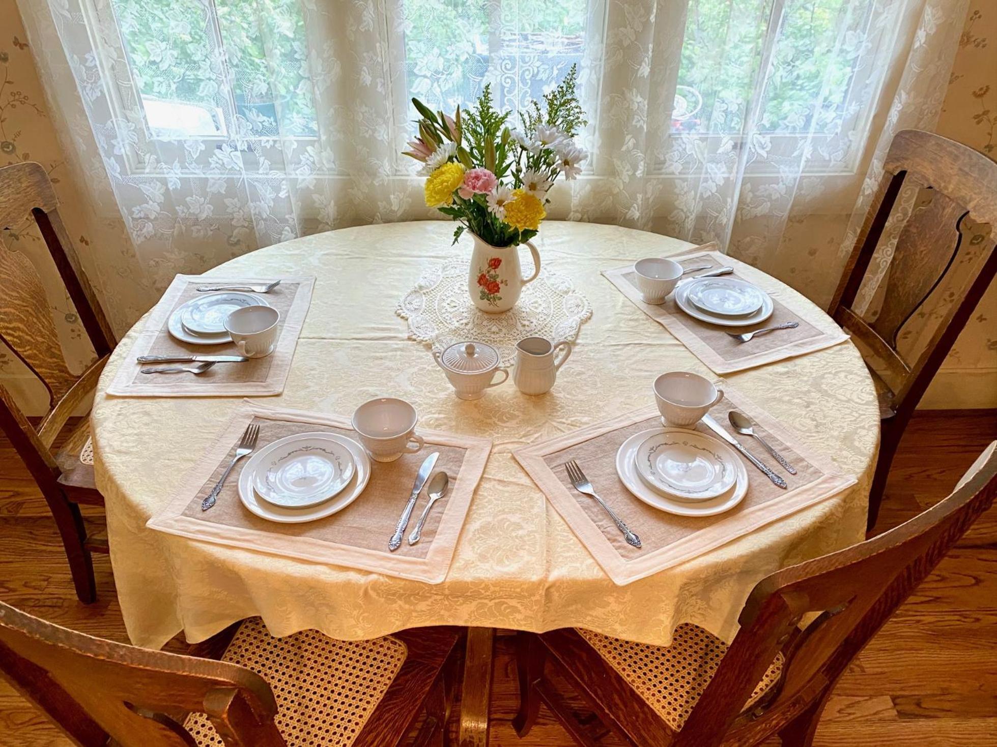 Pansy'S Parlor Bed & Breakfast Golden Exterior foto
